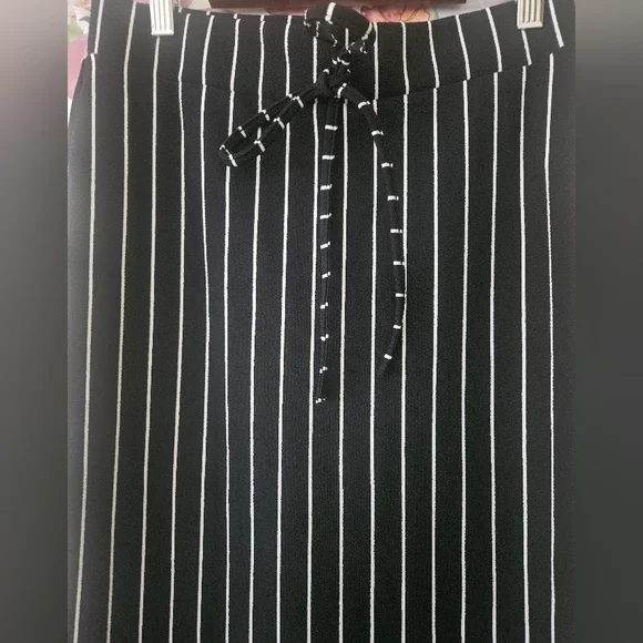 Shein Pinstripe Pencil Skirt - Picture 2 of 6